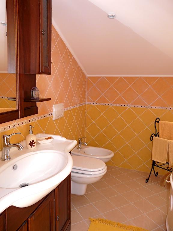 L'Albicocco Apartment Dolceacqua Phòng bức ảnh