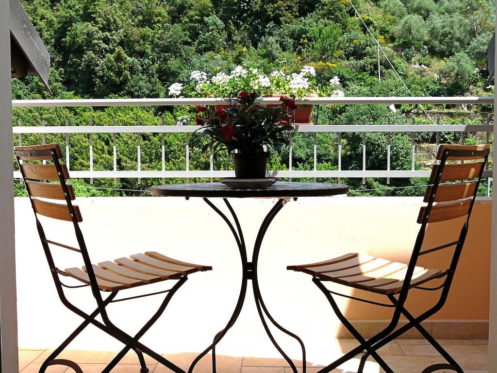 L'Albicocco Apartment Dolceacqua Phòng bức ảnh